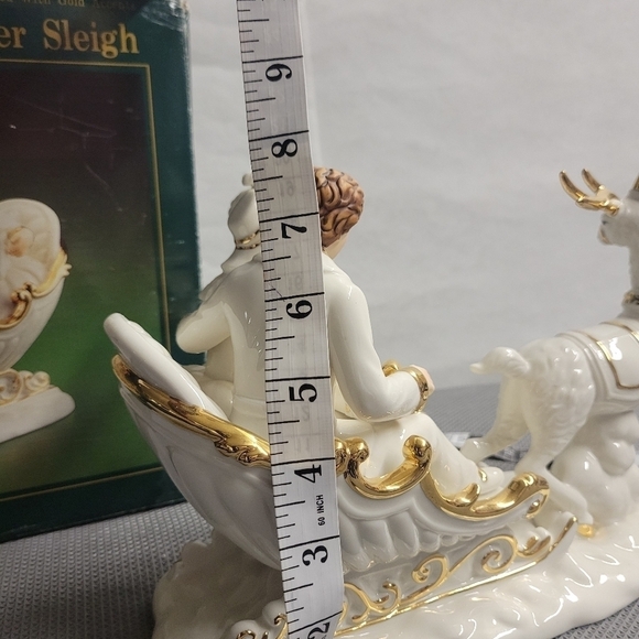 Vintage, Heritage Porcelain Reindeer Sleigh, Gold Accents, Centerpiece - Picture 6 of 10